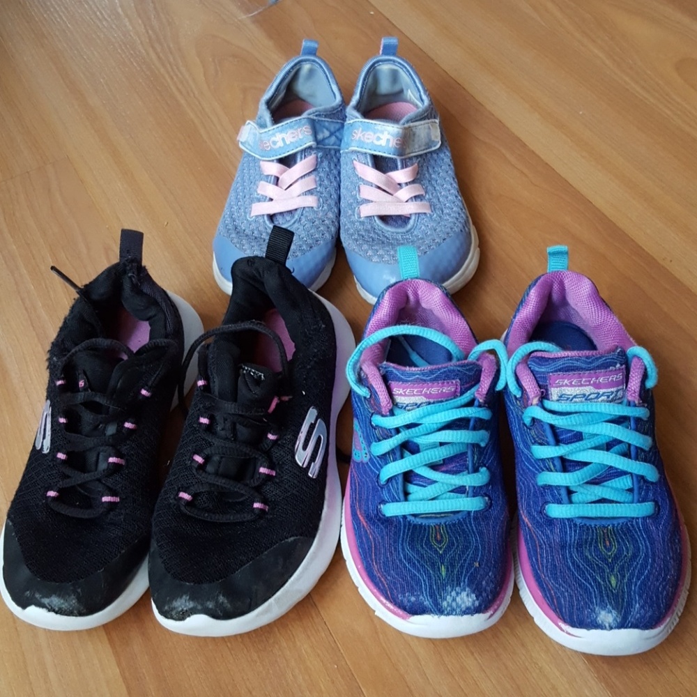 Bundle of 3 pairs Skechers.  Great for school!